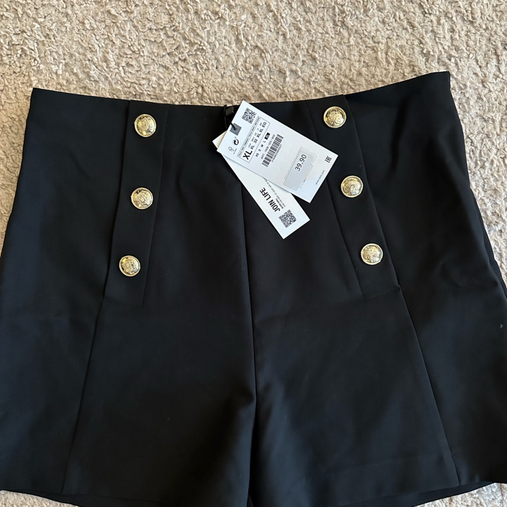 Zara shorts with gold buttons- new with tags